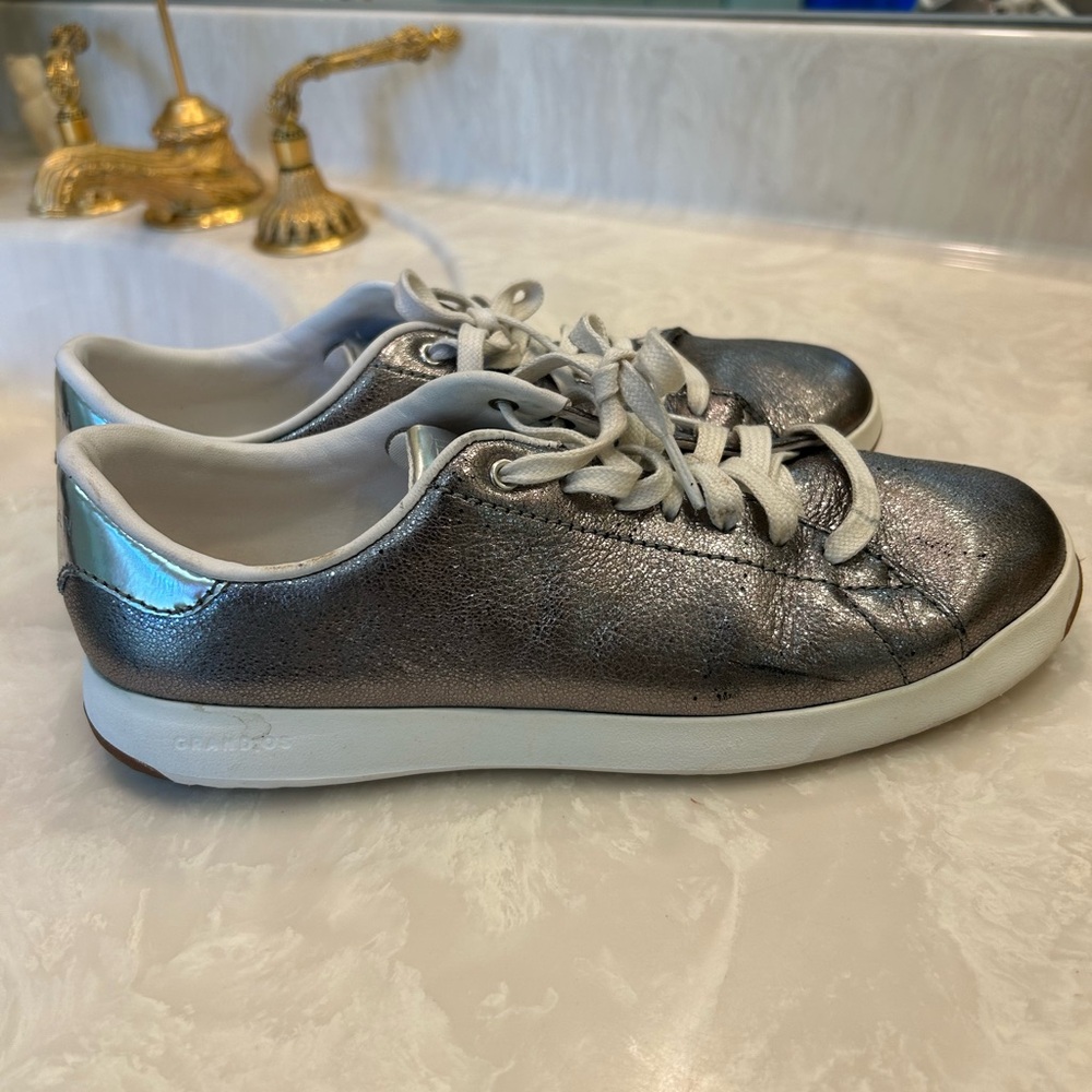 Cole Haan Grandpro Tennis Shoe Metallic Silver Leather Lace Up, Sz 8.5 - Picture 8 of 15